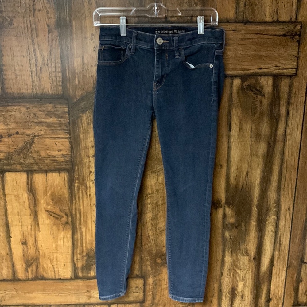 Express Jeans woman’s size 4 short